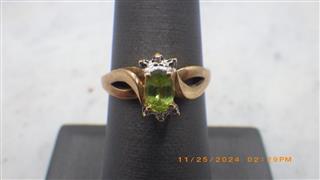 10K Yellow Gold Quartz Lady's Ring, 1.9g, Size: 6.75